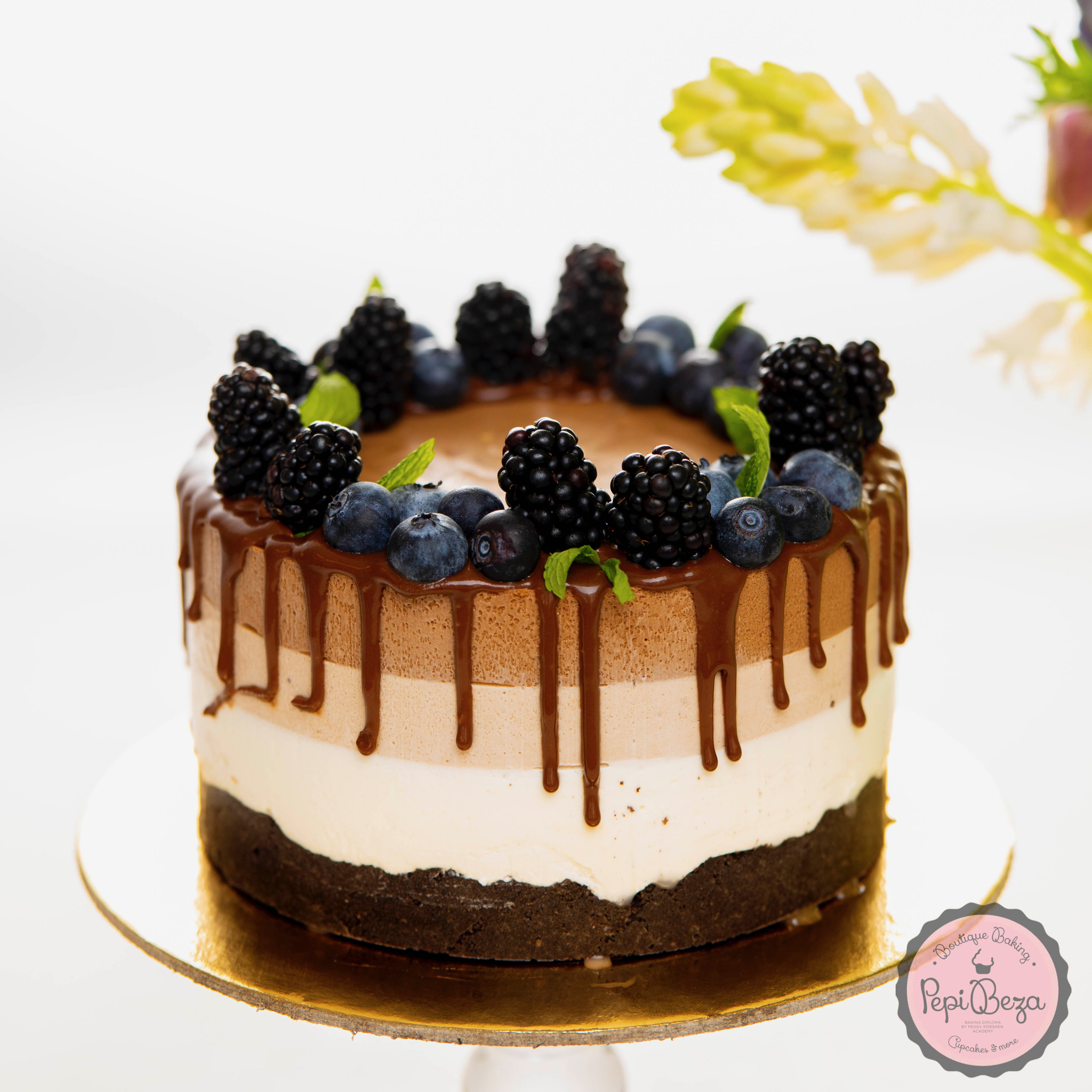 Black Fruits Chocolate Mousse Party