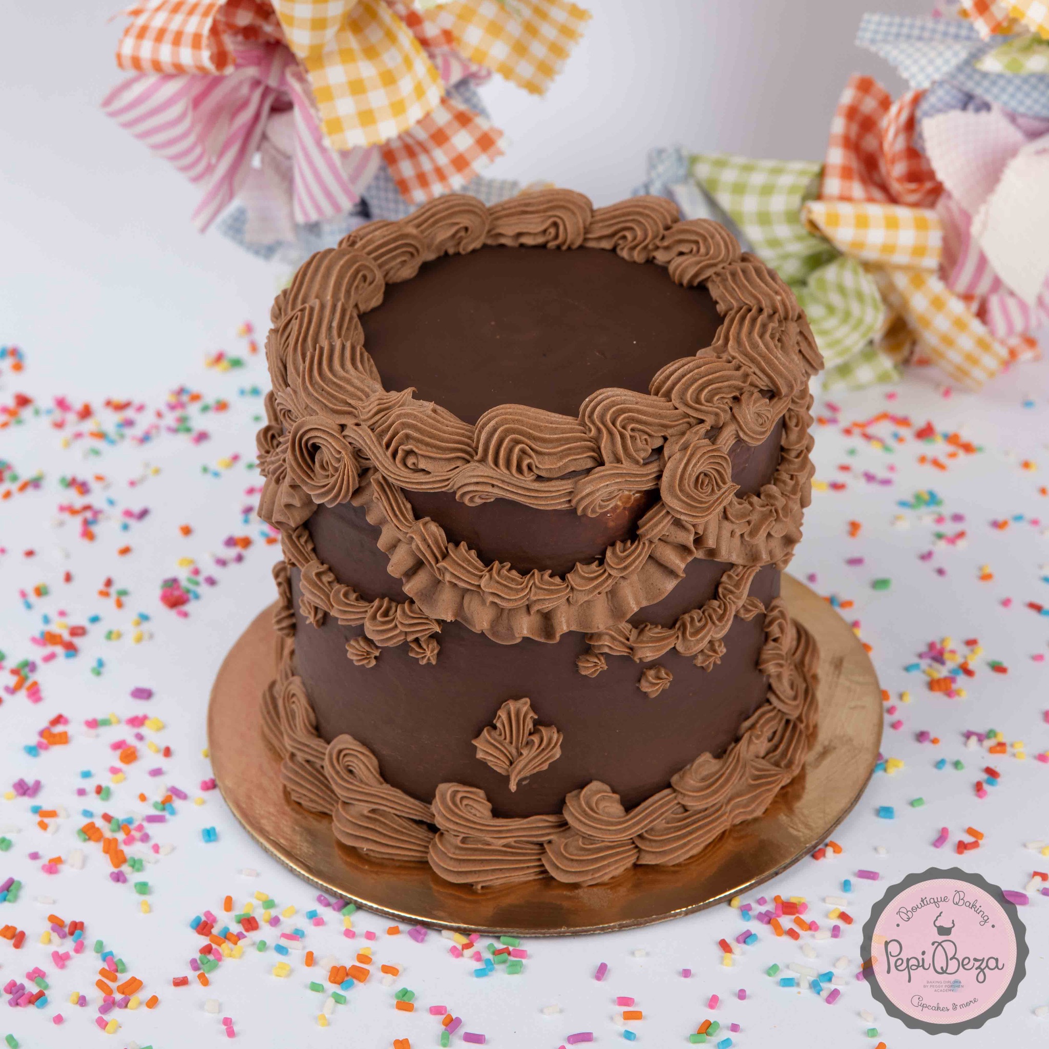 Marie Antoinette Vinatage Chocolate Cake