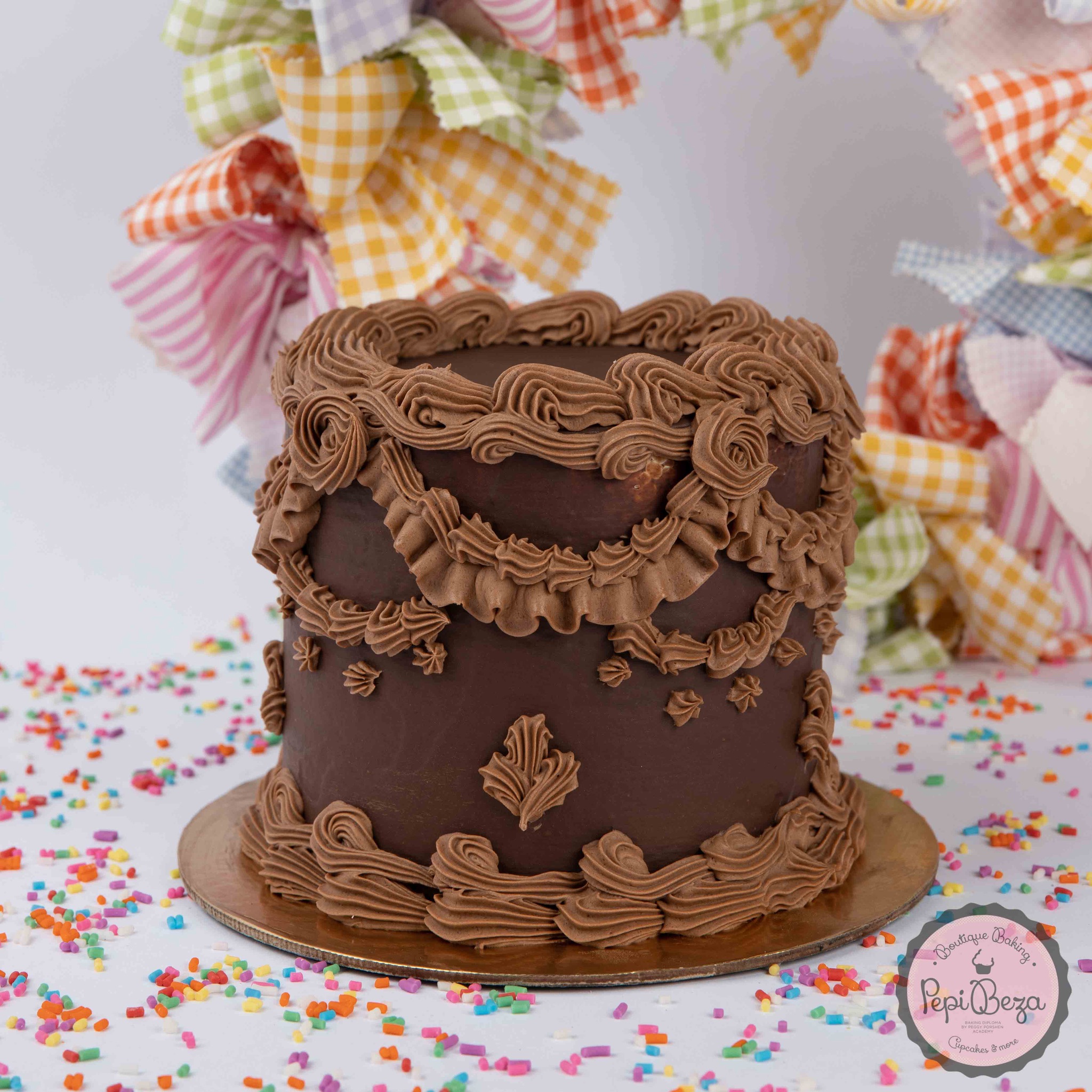 Marie Antoinette Vinatage Chocolate Cake