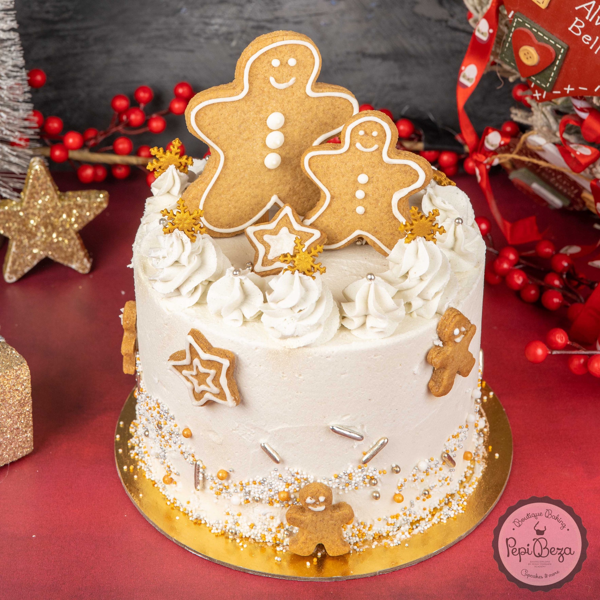 Gingerbread Christmas party cake