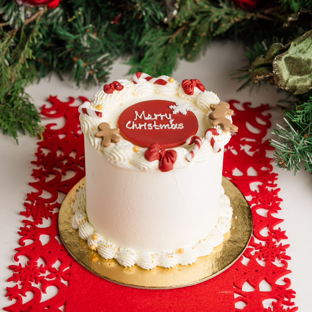 Merry Christmas Minimal Party Cake
