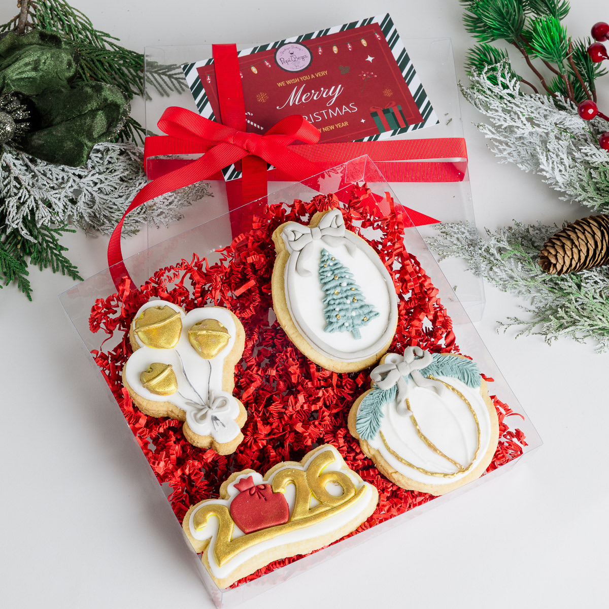 Golden 2026 Holiday Cookie